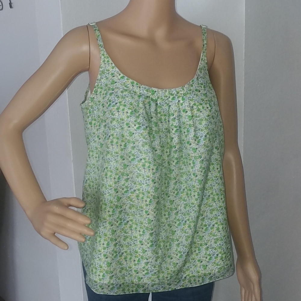 Super Cute Floral Gap Blouse